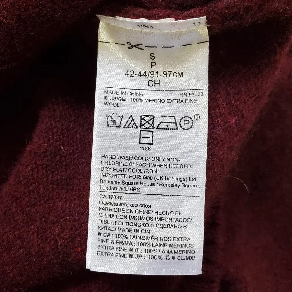 Banana Republic Men's Maroon 100% Merino Extra Fine Wool Italian Yarn Sweater